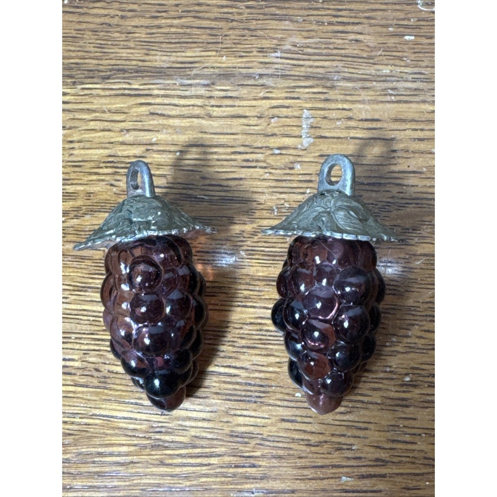 Vintage Japanese hanging style Grape Glass Salt and Pepper Shakers *Only*